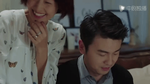 wo de qian ban sheng ma yi li GIF