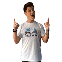 En Haut Look Sticker by GeekTouristique