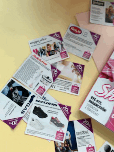 invli giphyupload trendfórum hajdupress GIF