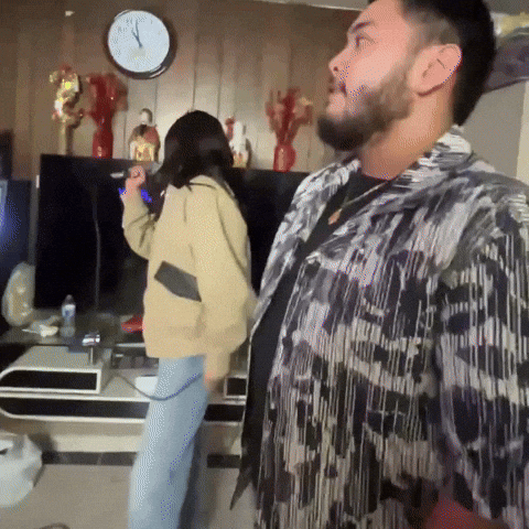 Chuckle Wtf GIF
