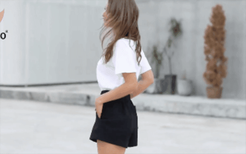 Lino outfit gif