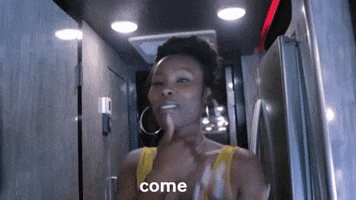 QueenNandi welcome atl follow me come in GIF