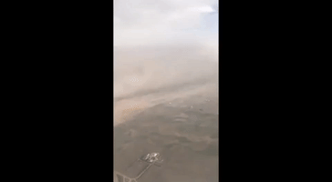 Dust Storm Prevents Aircraft From Landing at Denver Airport