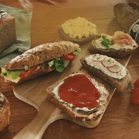 Hlad Baking GIF by Albert Česká republika