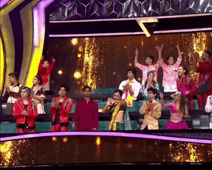 RobzzZzz27 giphygifmaker giphygifmakermobile bhangra pa le papppeeeee GIF