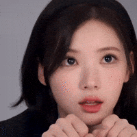 Jiwoo GIF