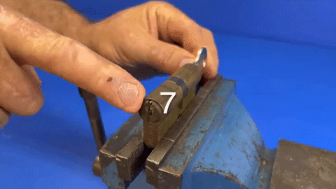 comment-economiser giphyupload GIF