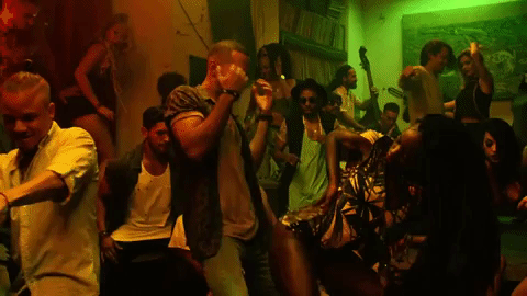 luis fonsi GIF