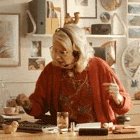 helen reaktio GIF by Helena Aurinkoinen