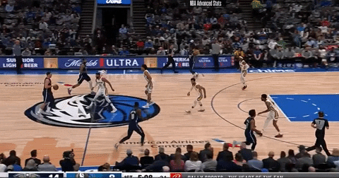 Luke_Askew_Hoops giphygifgrabber mavs reggie GIF