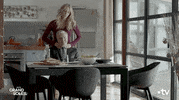 Tonya Kinzinger Relax GIF by Un si grand soleil