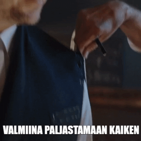 Vain Elamaa Smile GIF by NelonenMedia