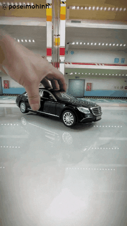 poseimohinh giphygifmaker black toy mercedes GIF