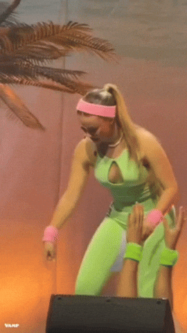Vampl julia beautx GIF