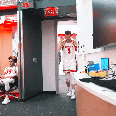 Badgers Basketball Dancing GIF by Wisconsin Badgers