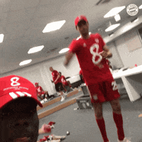 Thomas Muller Dancing GIF by FC Bayern Munich