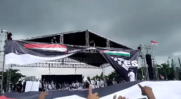 Thousands of Indonesians March in Support of Palestine