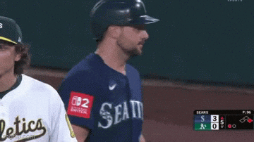 kingkaps7 giphyupload kingkaps7 there he is bigdumper with 3-run blast to give the ms a 3-2 lead in the bottom of the 8th tridentsup GIF