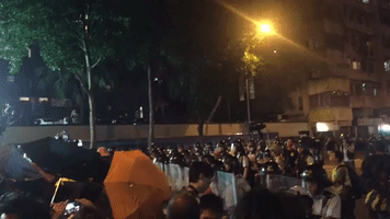 Police Warns Crowd to Leave or They Will Be Arrested in Hong Kong