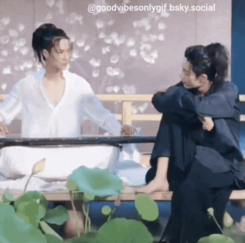 marifanaccount  GIF