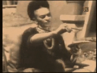 frida kahlo GIF