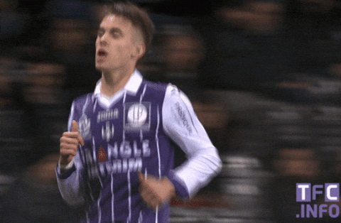 Ligue 1 Running GIF by Toulouse Football Club