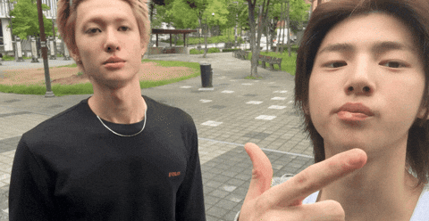 Juhoon GIF