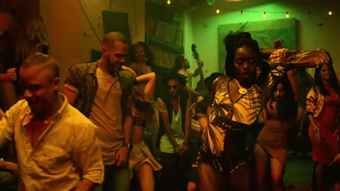 luis fonsi GIF
