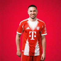Hereyougo Smile GIF by FC Bayern Munich