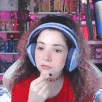 NathyTaLendo streamer pensando livro ler GIF