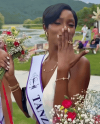 Tracynabukeera GIF