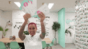 debabyspa cadeau queenie babyshower zwanger GIF