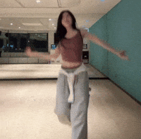 Itzy Chaeryeong GIF