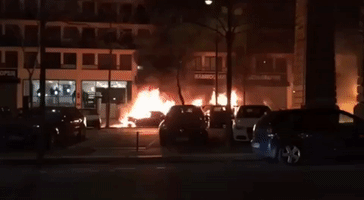 Protesters Burn Cars Near Media Offices at Bir Hakeim