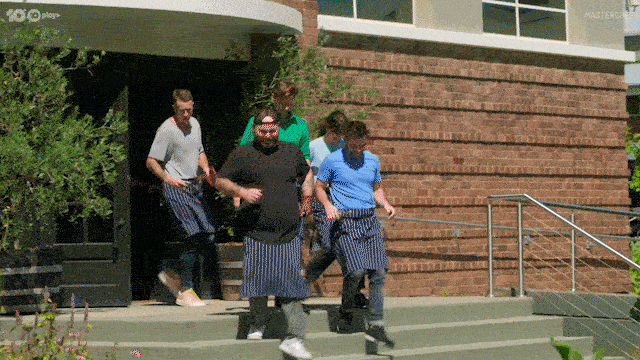 Run Away GIF by MasterChefAU