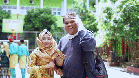 hafiznfriendsrecap2017 GIF