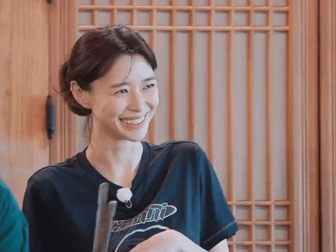 mariabettina01 giphyupload kwon nara young actors retreat youth mt GIF