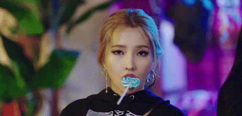 Latata GIF by (G)I-DLE
