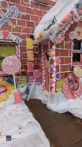 House Transformed With 'Gingerbread' Decorations