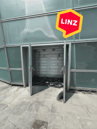 Austria Exit GIF by Linz News