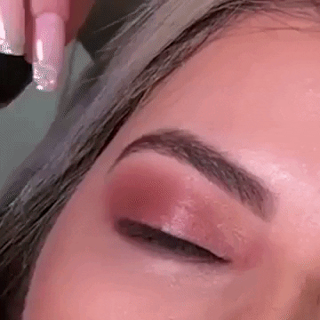 katiabiu giphygifmaker makeup biutest GIF