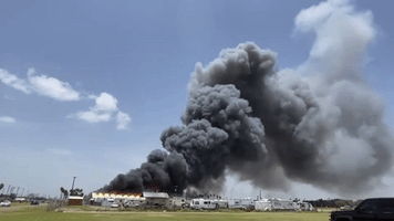 Fire Breaks Out at Flea Market in Southern Texas