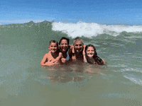 cepbarracas verano agua mar nostapoelagua GIF