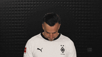 Look Up Borussia Moenchengladbach GIF by Bundesliga