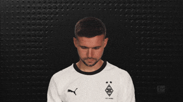 Look Up Borussia Moenchengladbach GIF by Bundesliga