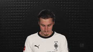 Look Up Borussia Moenchengladbach GIF by Bundesliga