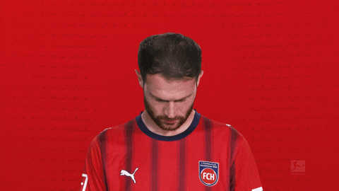 Look Up Fc Heidenheim GIF by Bundesliga