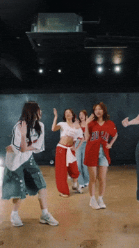 Bini Aiah GIF