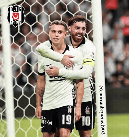 Beşiktaş GIF