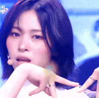 Itzy GIF